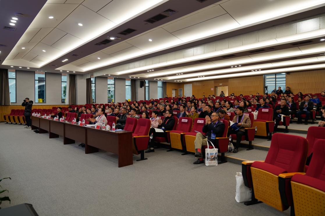 江西省高校图书馆2023年度馆长年会在赣州召开