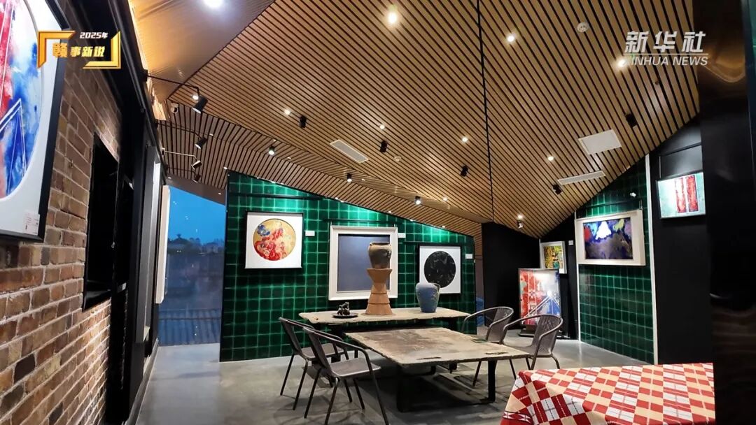 不止是“反差”，“废墟咖啡馆”背后的故事 