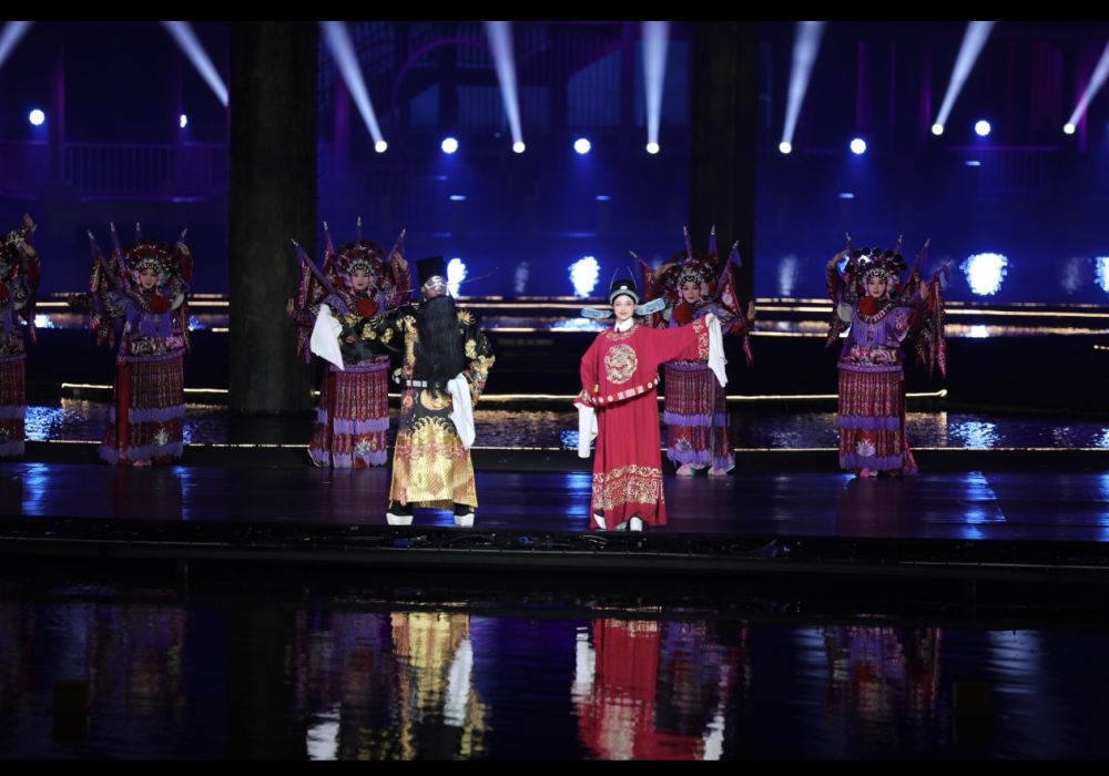 当《牡丹亭》遇上《罗密欧与朱丽叶》——中外倾情演绎《汤莎会》激起超越时空回响