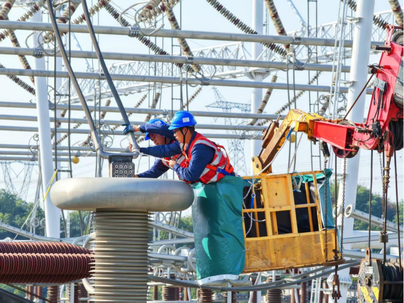 江西启动雅湖特高压年度检修 人工智能助力电网“体检”