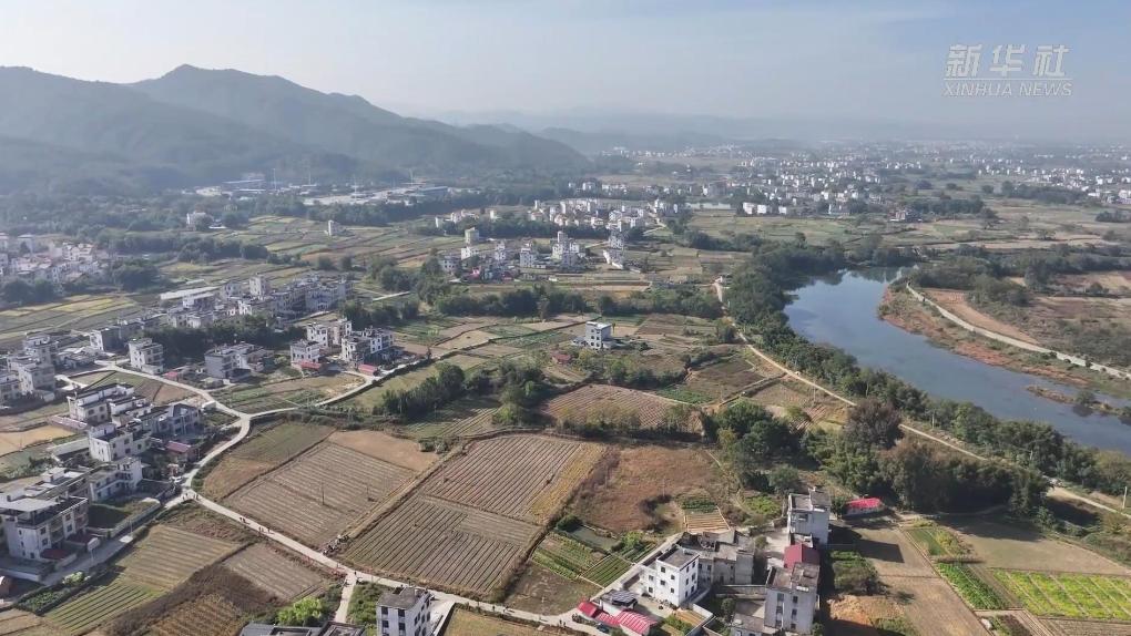 江西大余：冬修水利保粮安 清淤疏浚助春耕