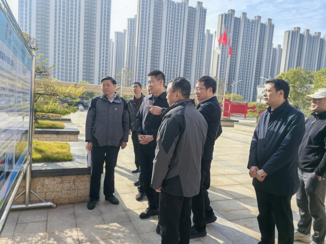 陈何铠到新建润泉调研农村饮水安全工作