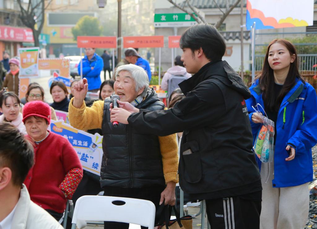 江盐集团：将健康用盐知识送到居民身边