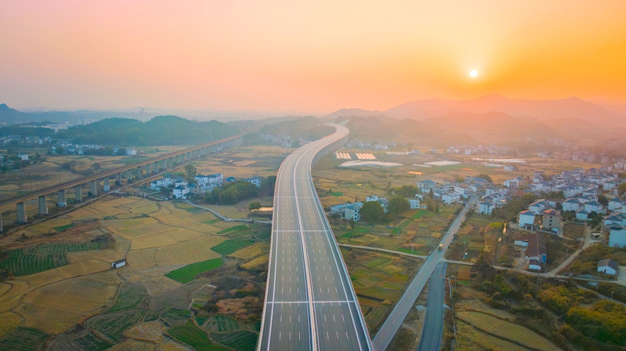 江西：三条高速“四改八”改扩建1月31日开放通行