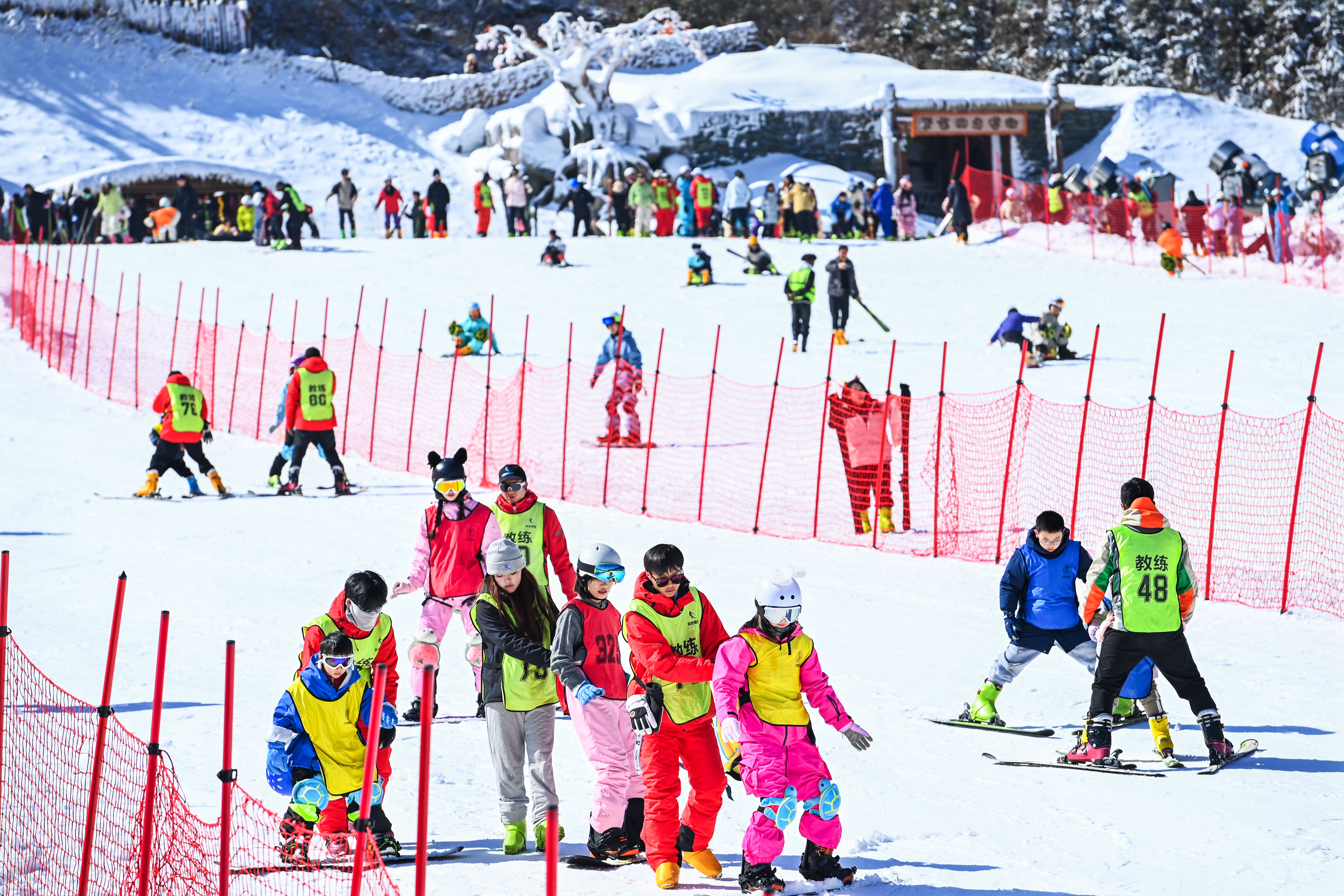 乐享冰雪迎新春